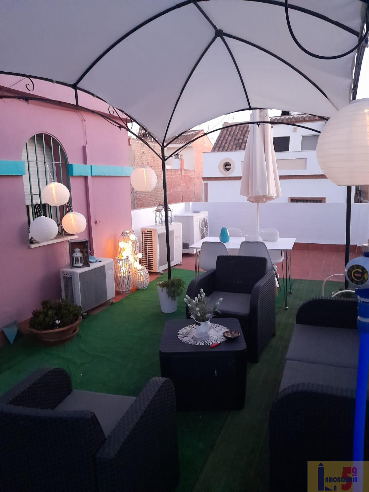 For sale of house in La Algaba
