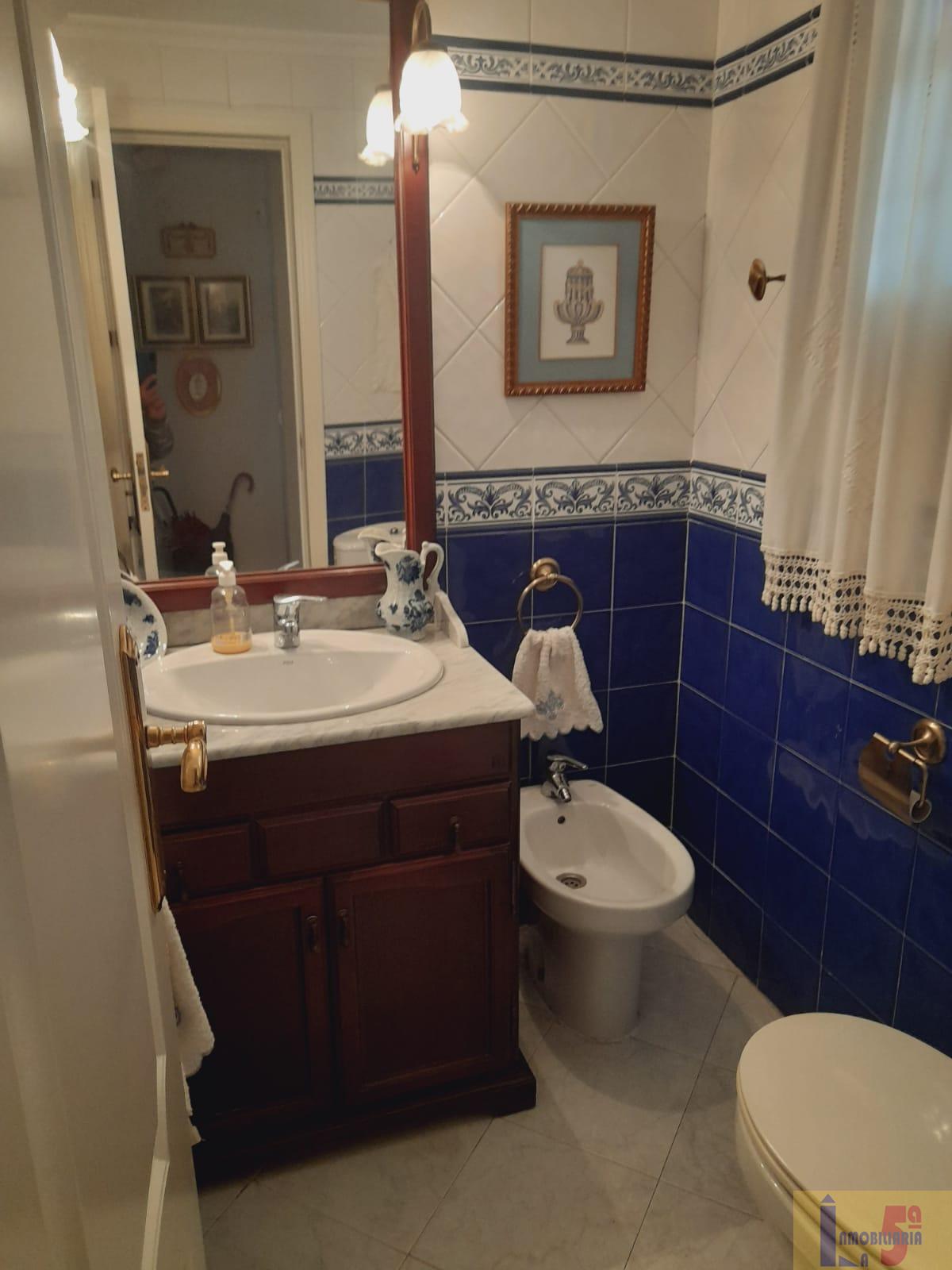 For sale of house in La Algaba