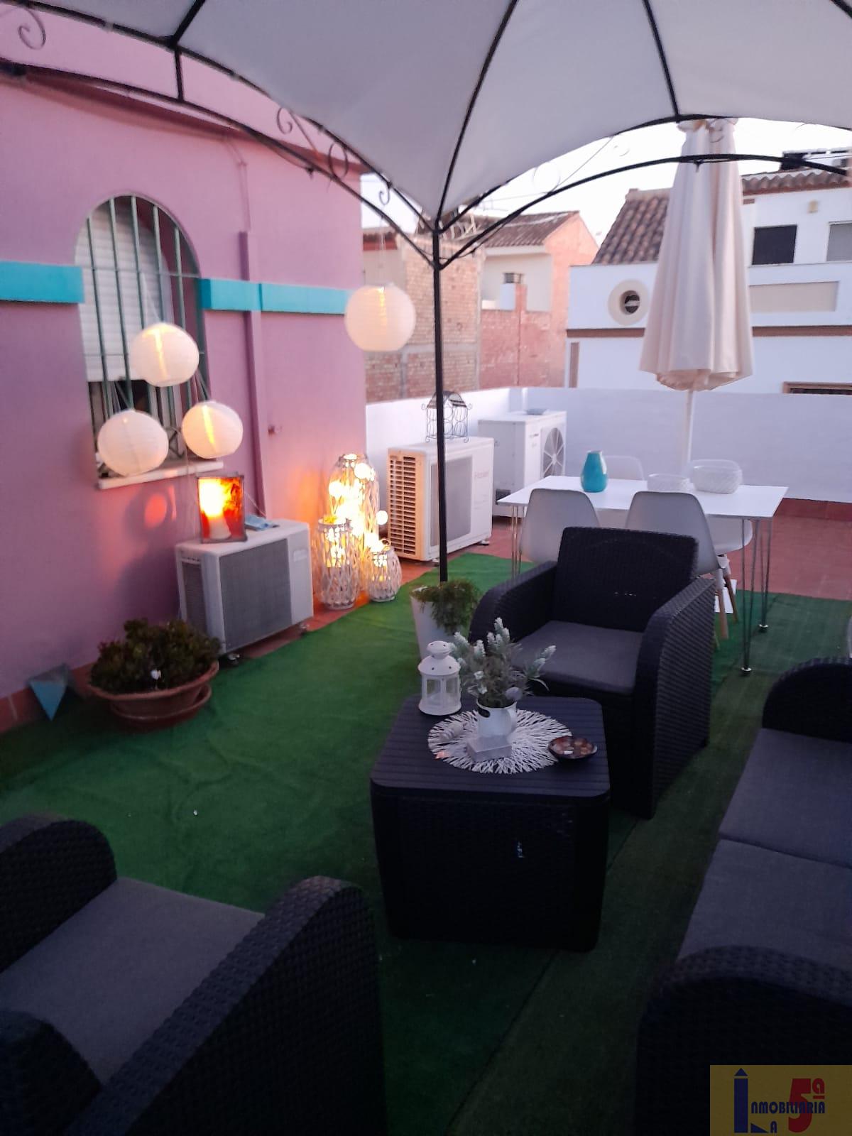 For sale of house in La Algaba