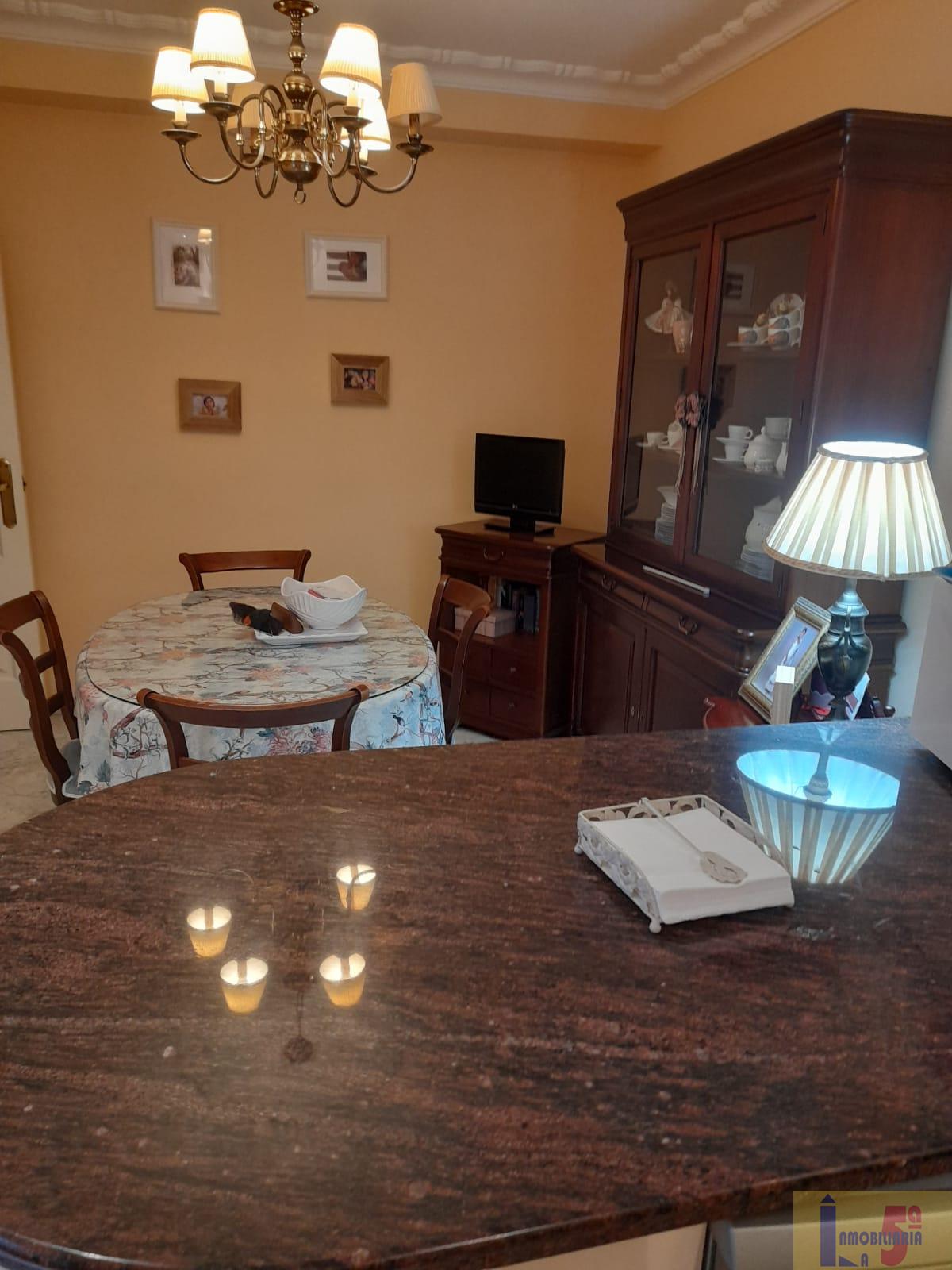 For sale of house in La Algaba
