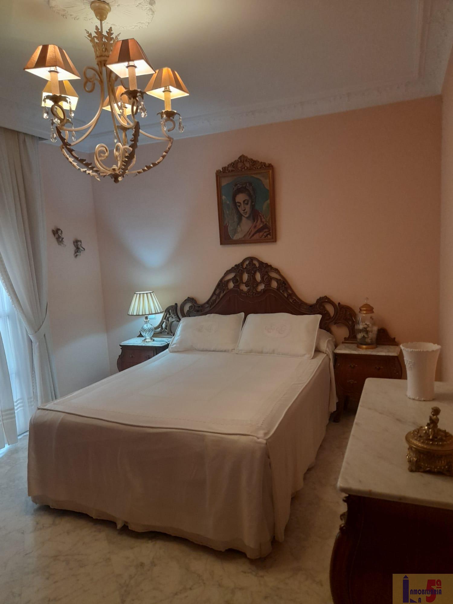 For sale of house in La Algaba