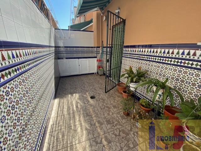 For sale of house in La Algaba