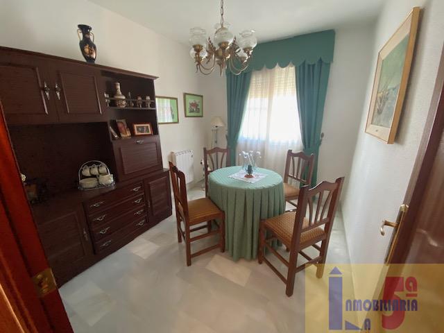 For sale of house in La Algaba