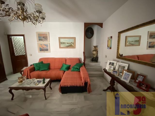 For sale of house in La Algaba