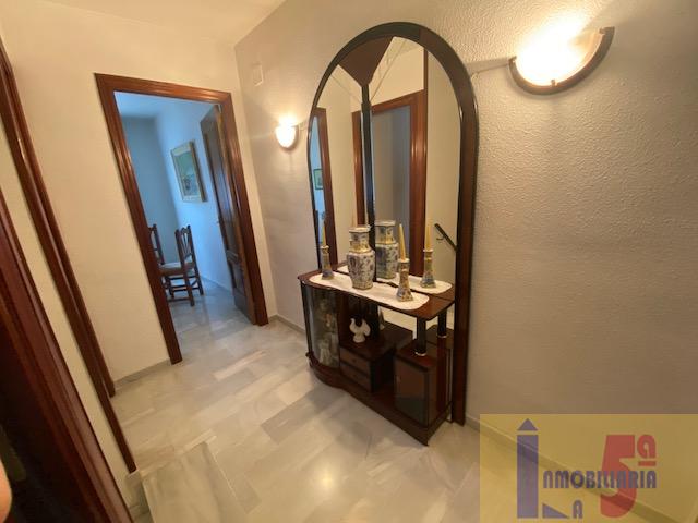 For sale of house in La Algaba