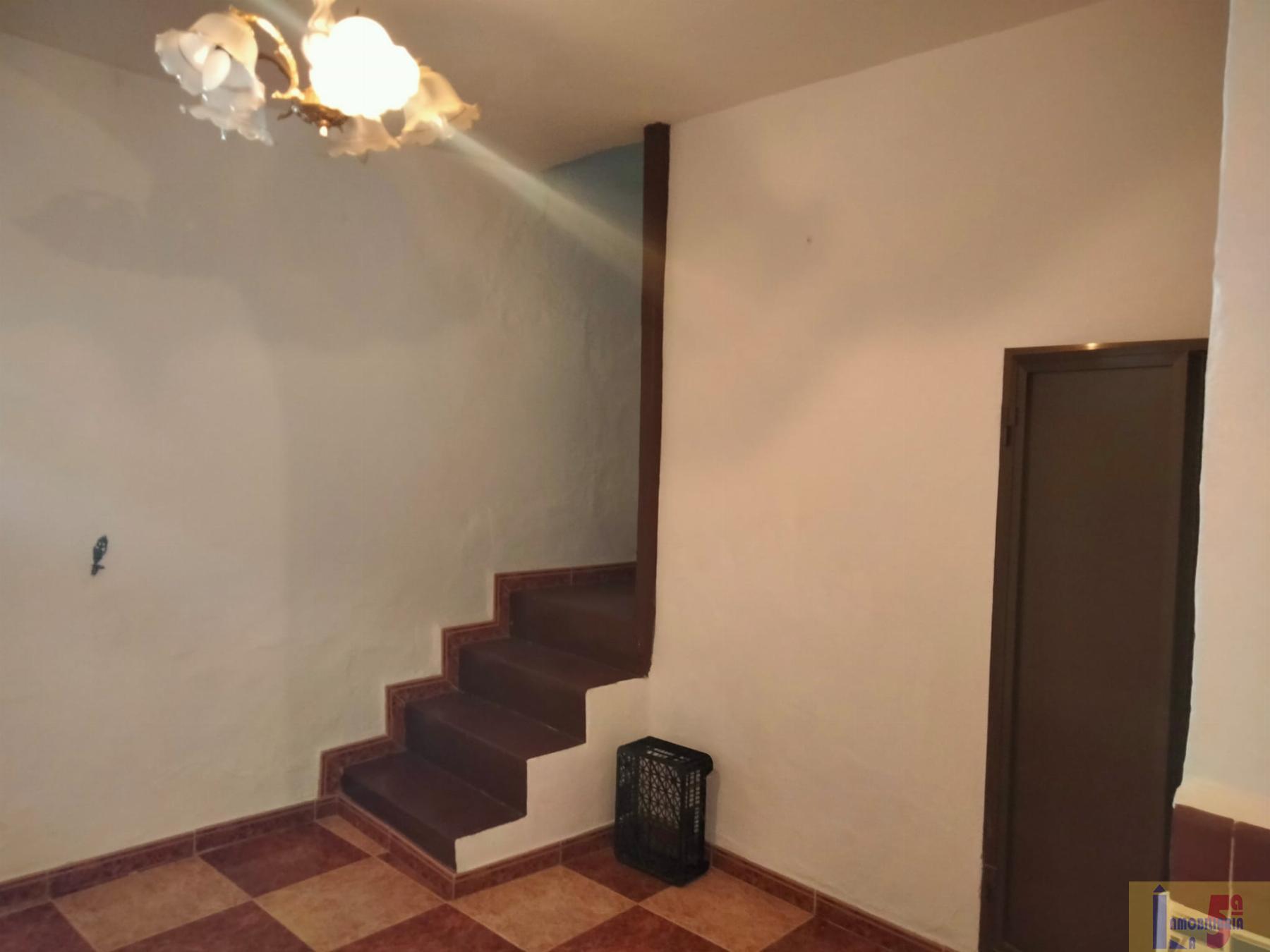 For sale of house in Burguillos