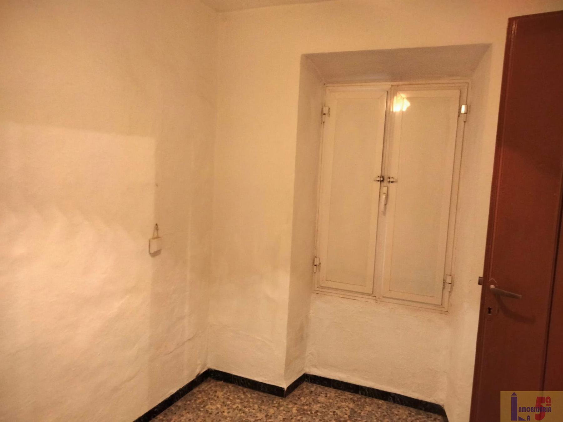 For sale of house in Burguillos