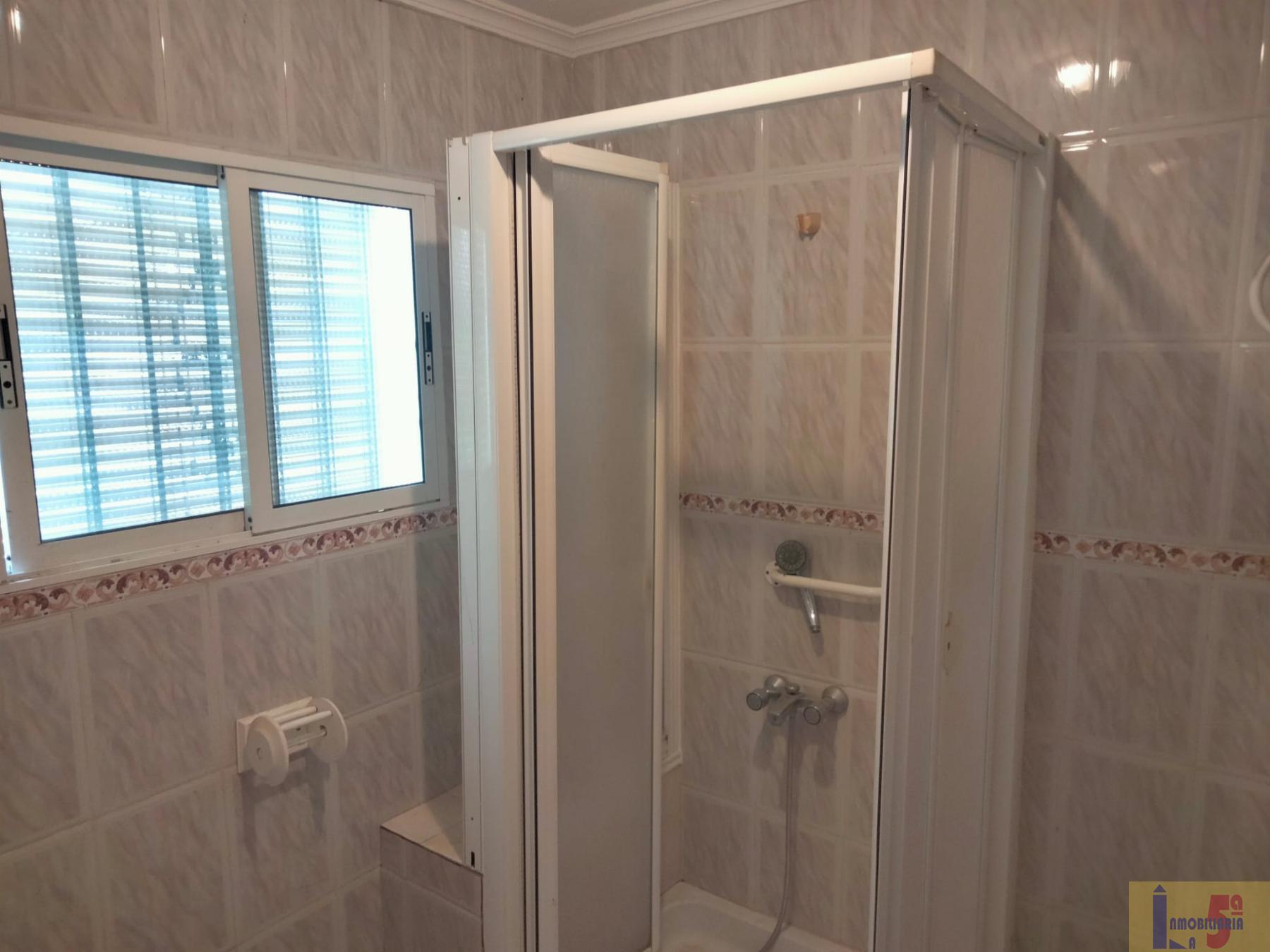 For sale of house in Burguillos