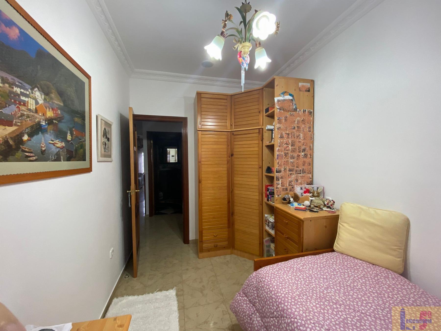 For sale of flat in Guillena