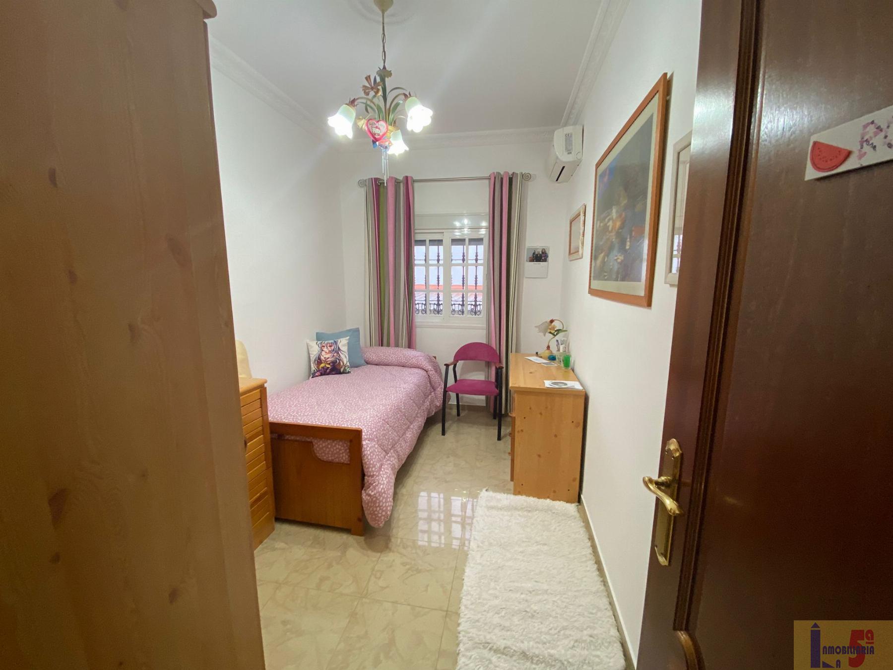 For sale of flat in Guillena
