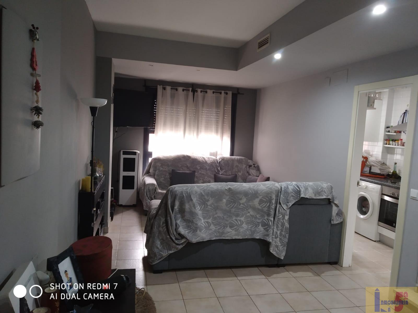 For sale of flat in Camas