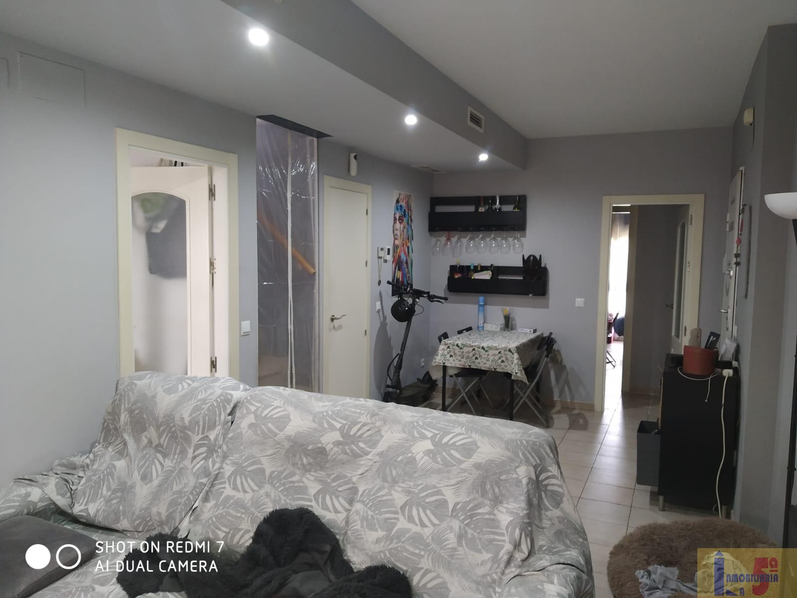 For sale of flat in Camas