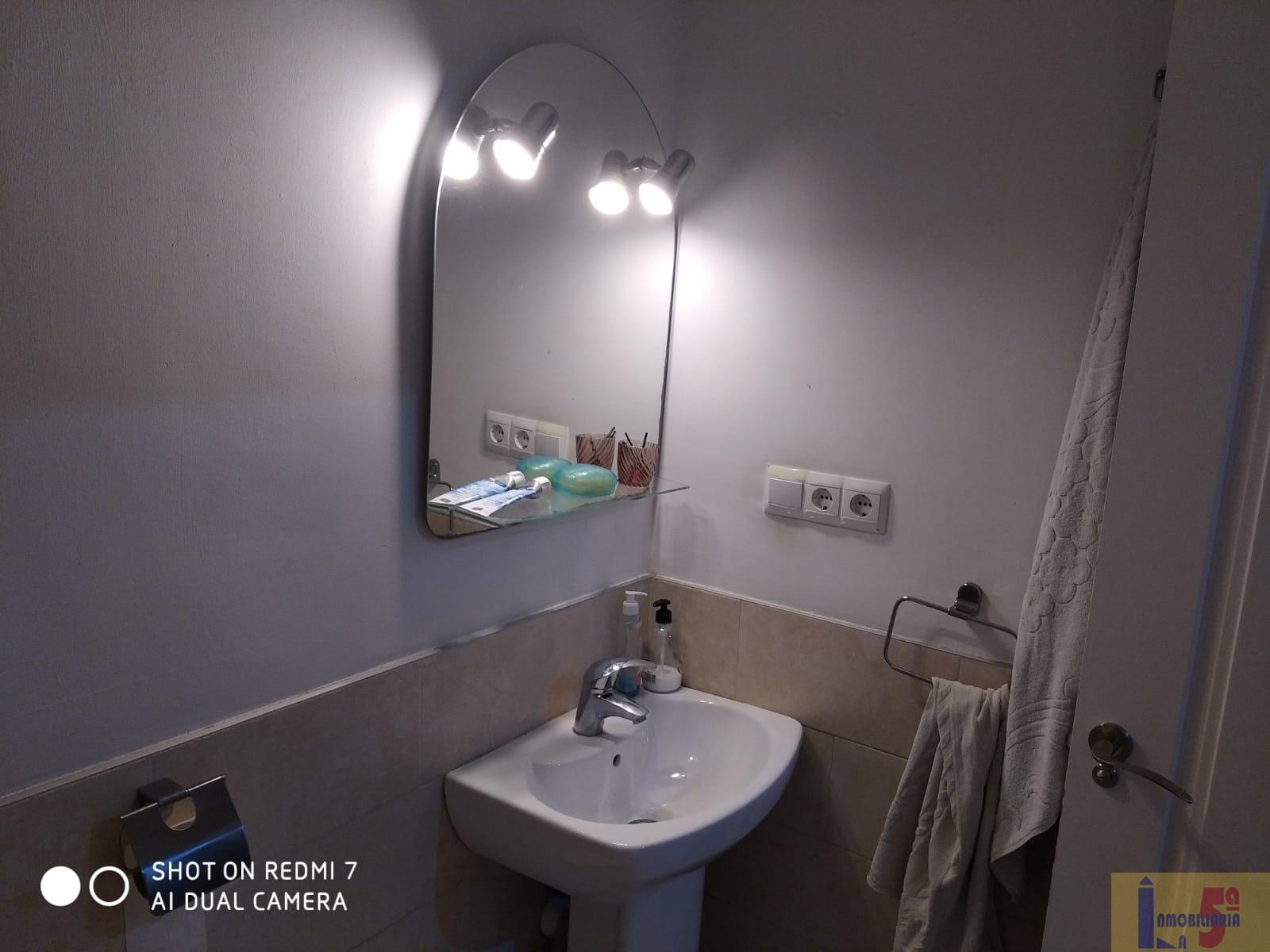 For sale of flat in Camas