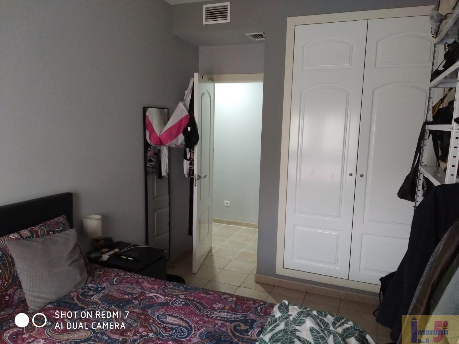 For sale of flat in Camas