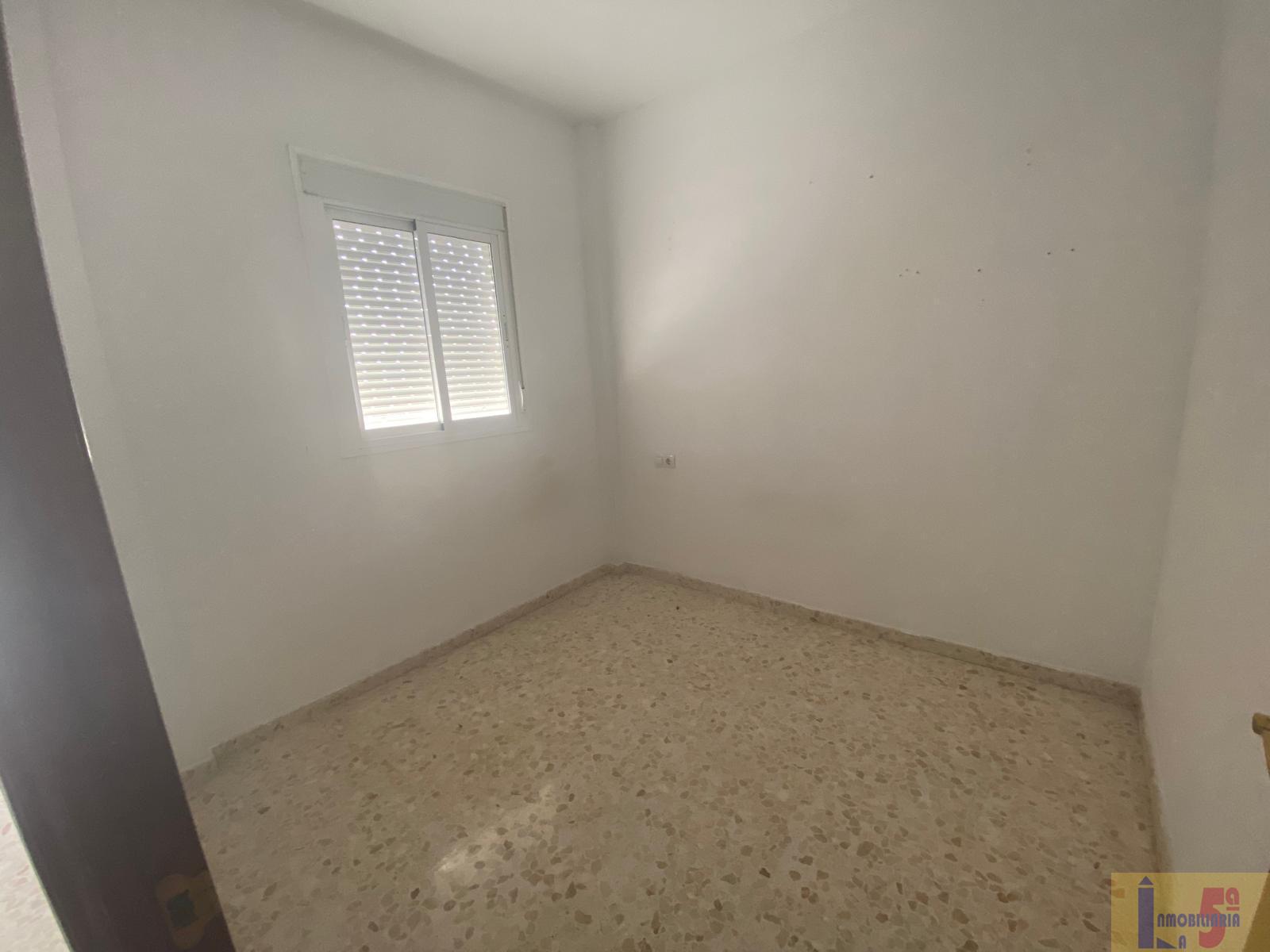 For sale of flat in La Algaba