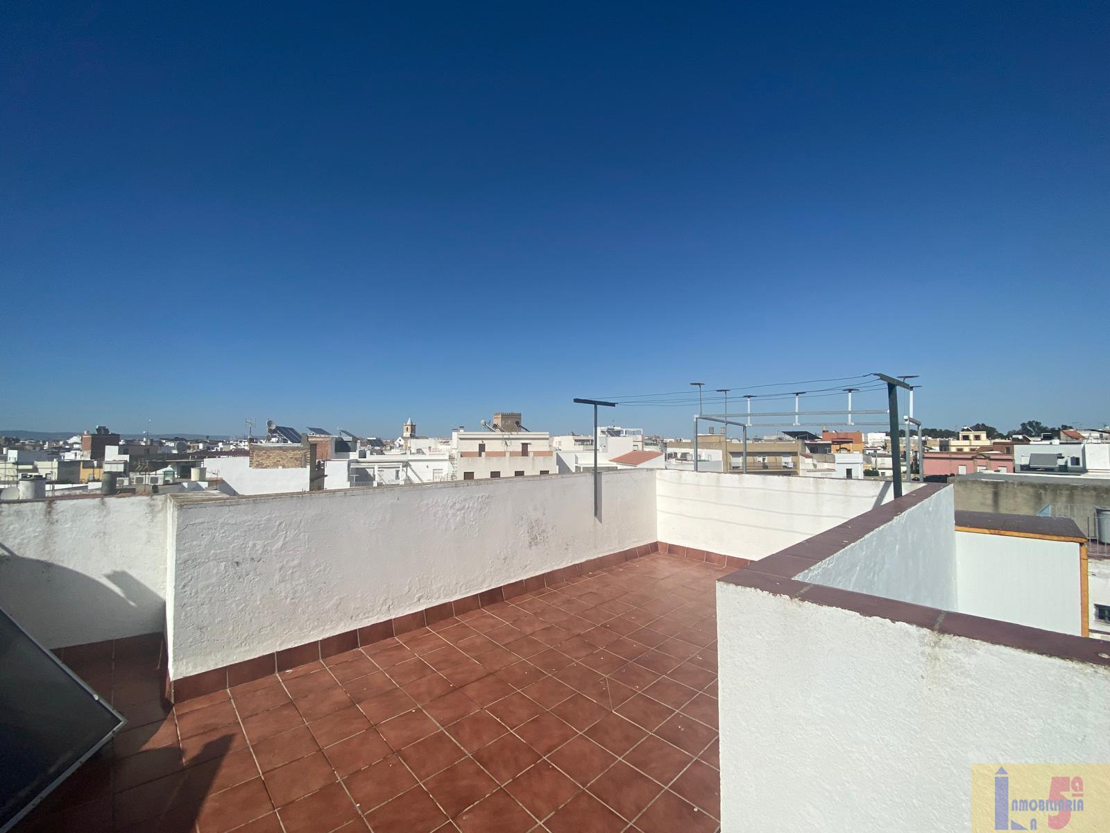 For sale of flat in La Algaba
