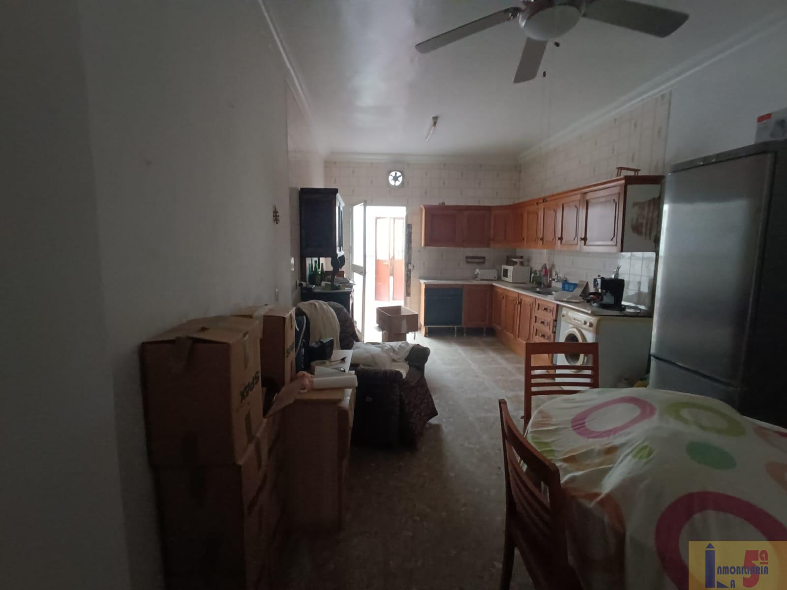 For sale of house in La Algaba