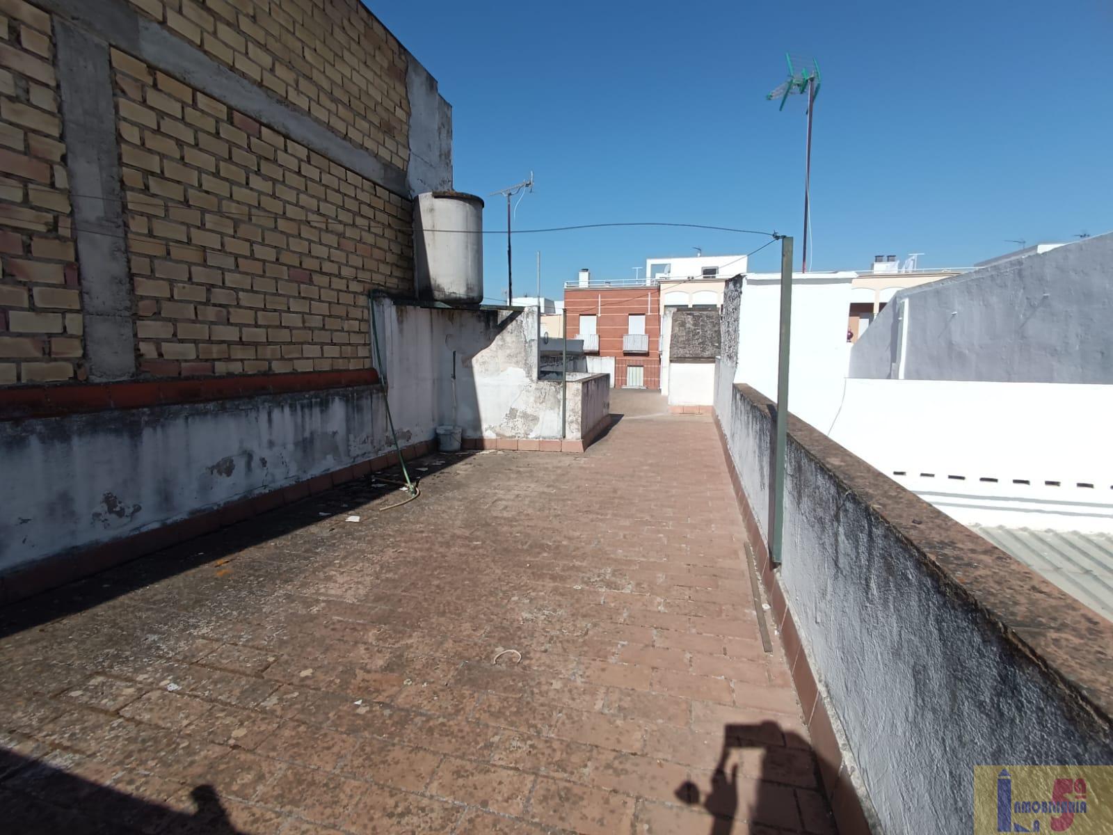 For sale of house in La Algaba
