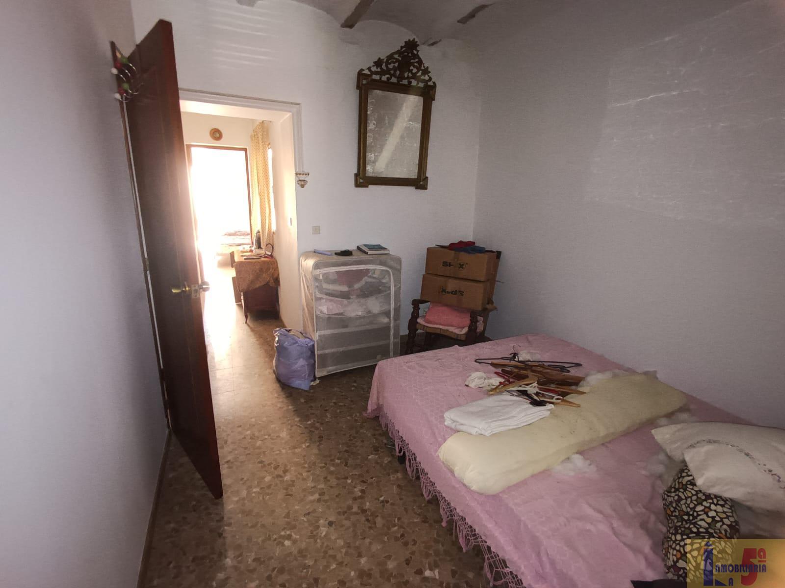 For sale of house in La Algaba
