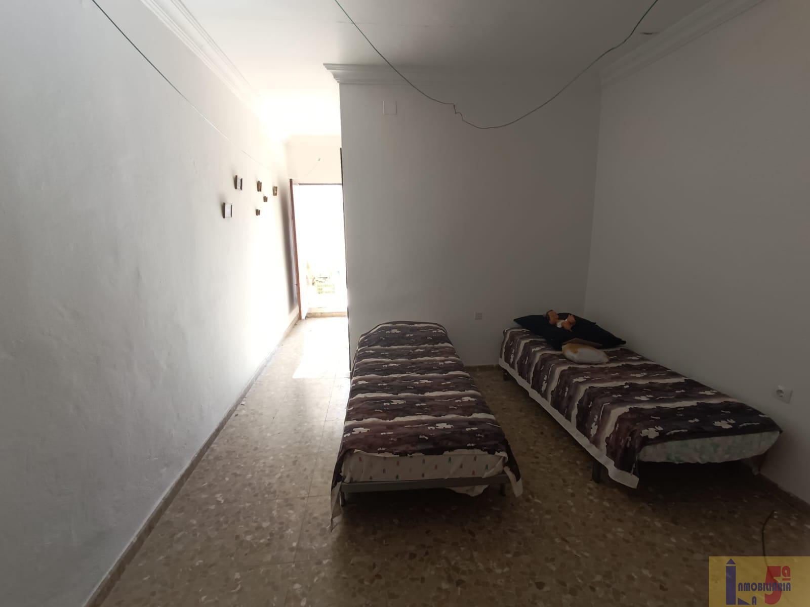 For sale of house in La Algaba