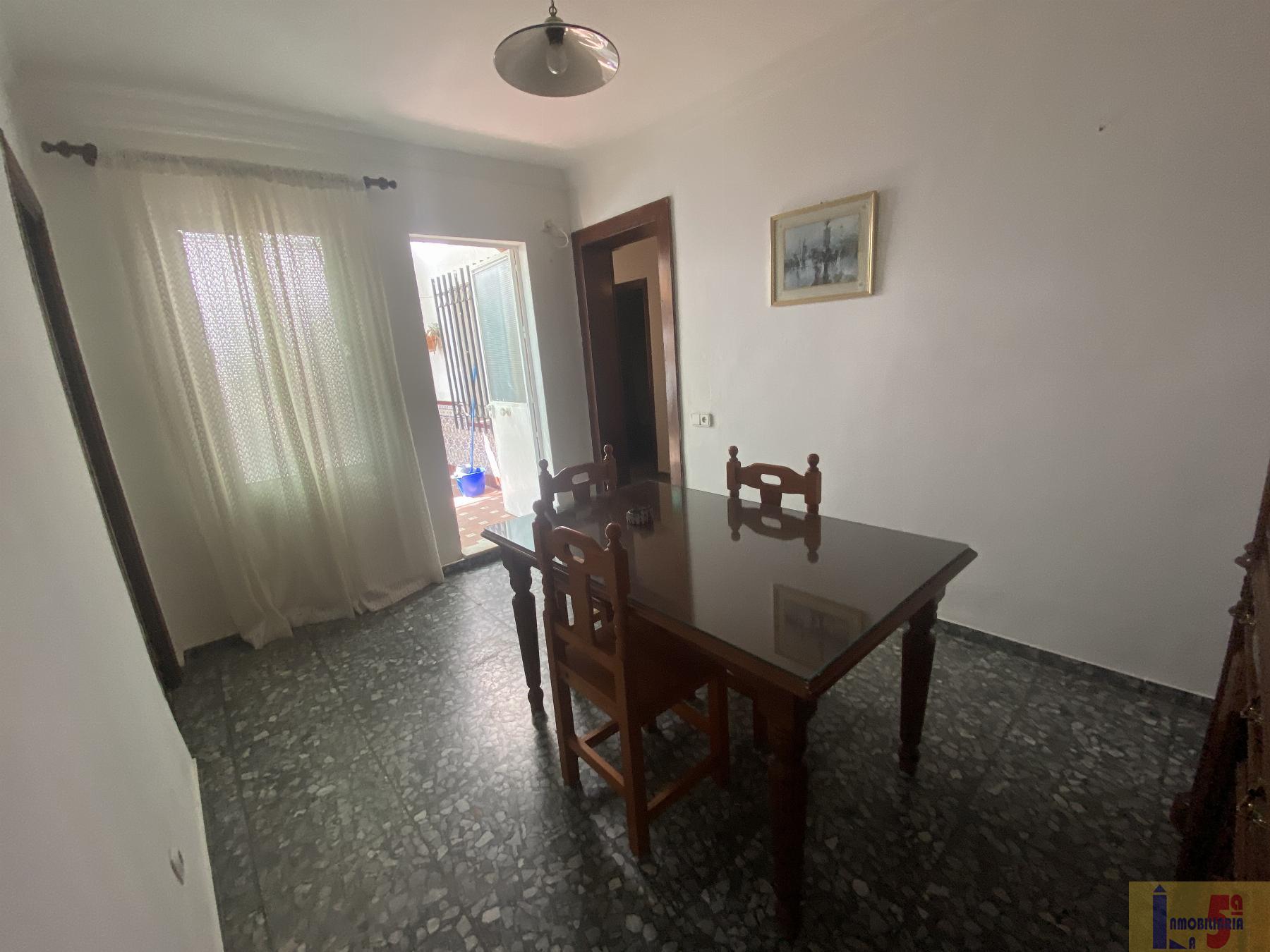For sale of flat in Burguillos