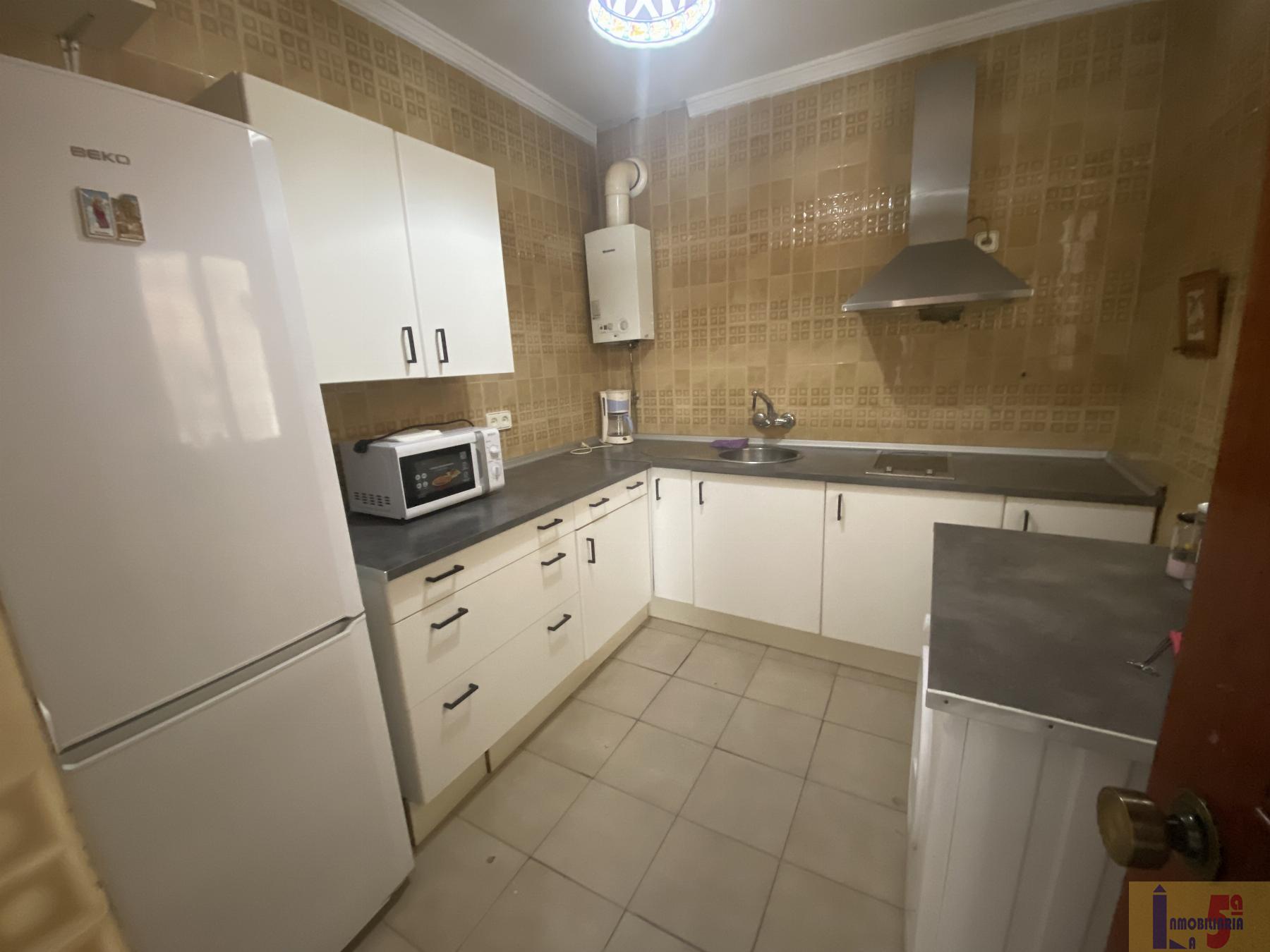 For sale of flat in Burguillos