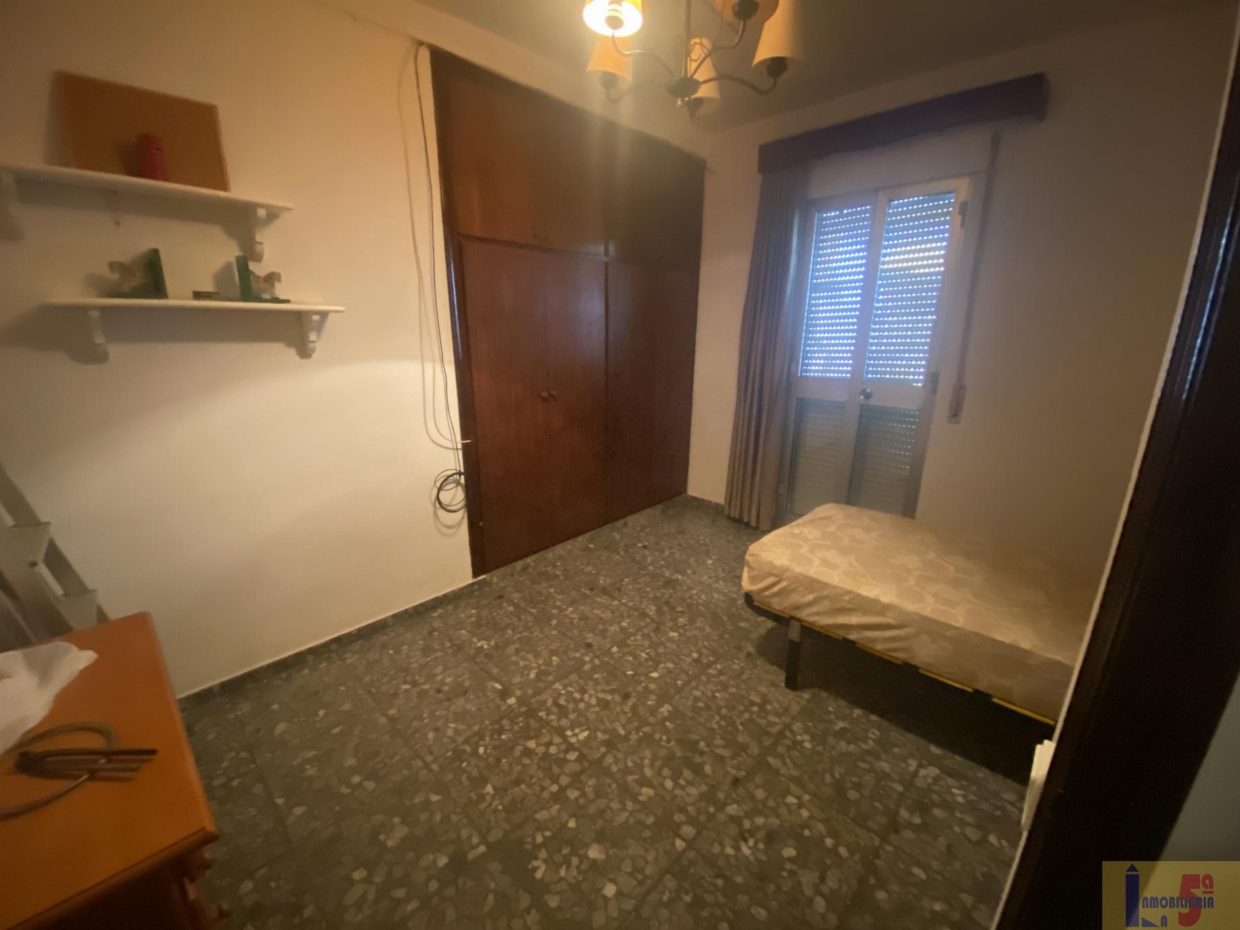 For sale of flat in Burguillos