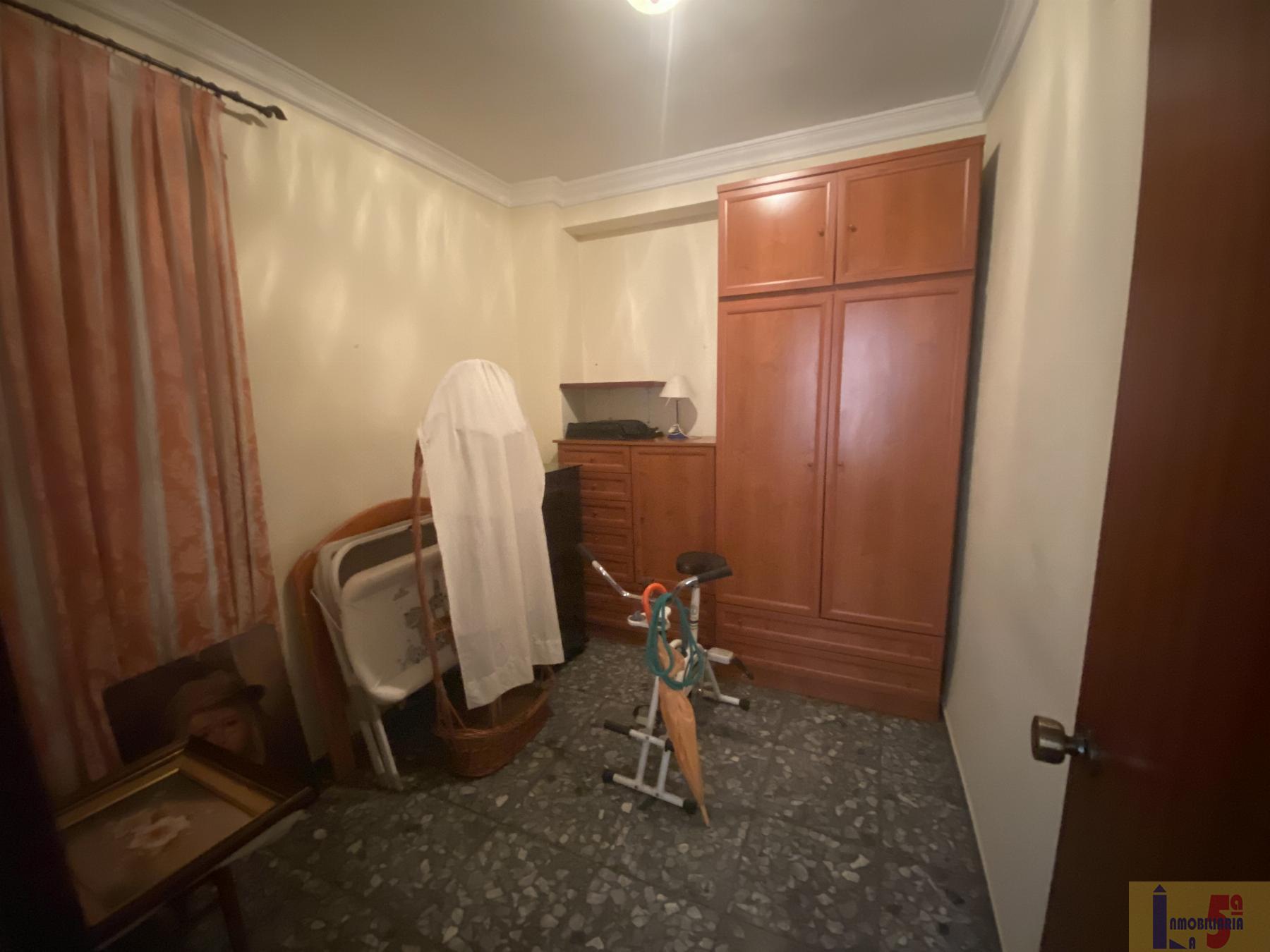 For sale of flat in Burguillos