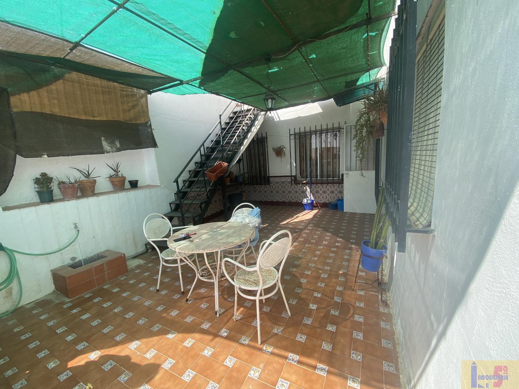 For sale of flat in Burguillos