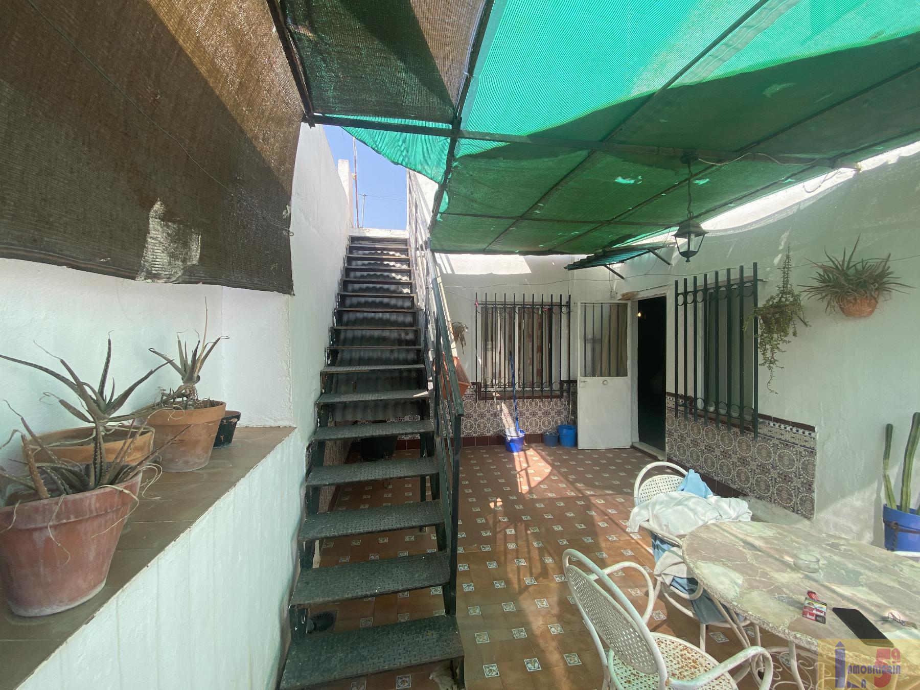 For sale of flat in Burguillos