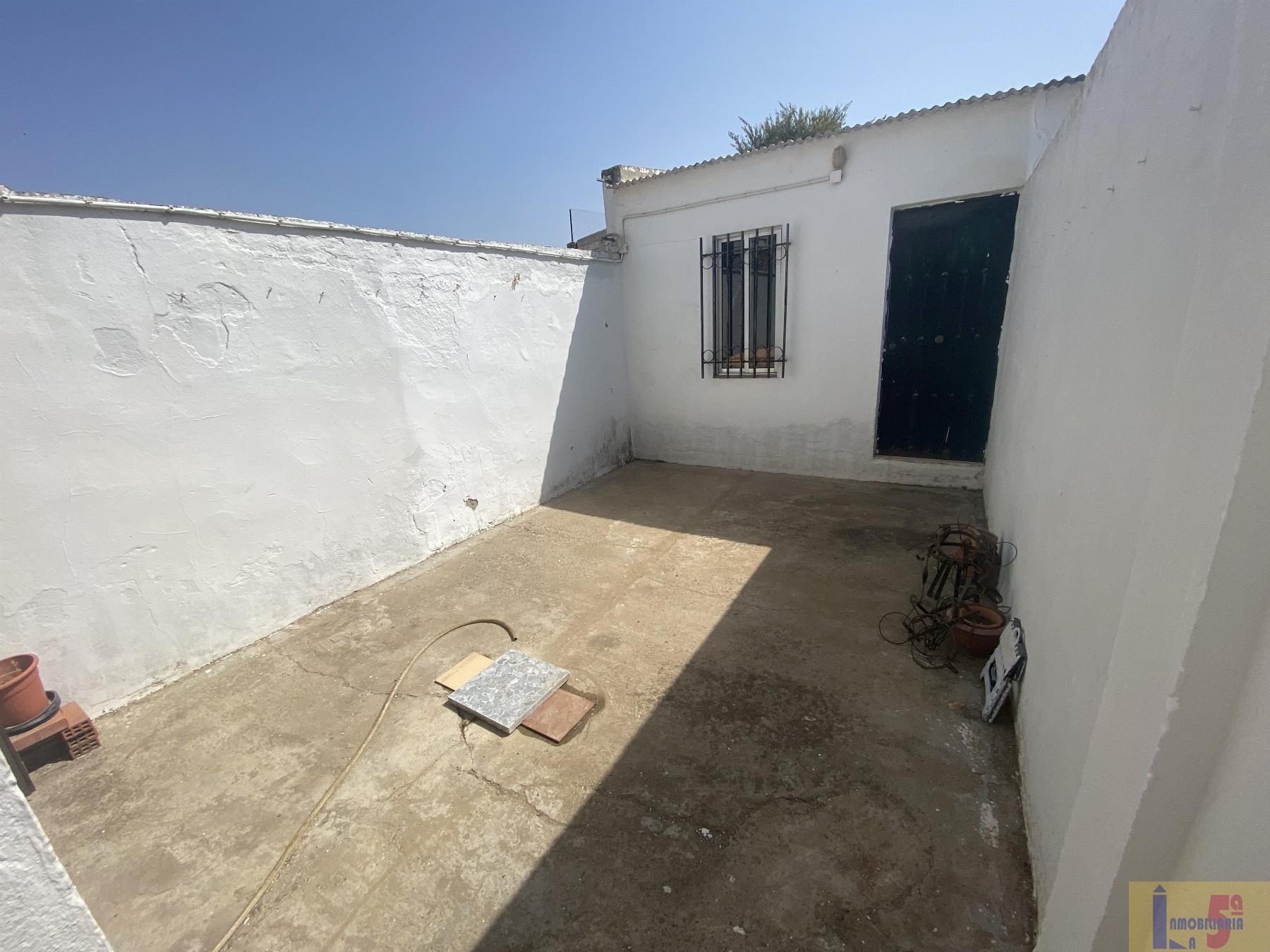 For sale of flat in Burguillos