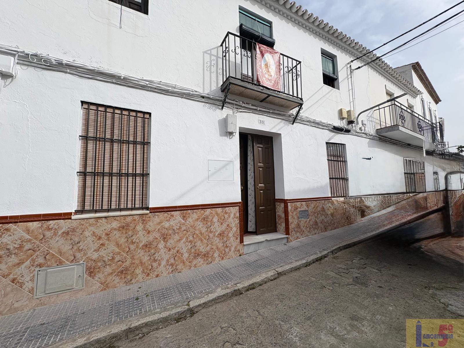 Venta de casa en Burguillos
