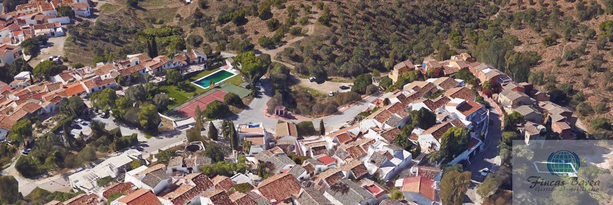 For sale of land in Chilches