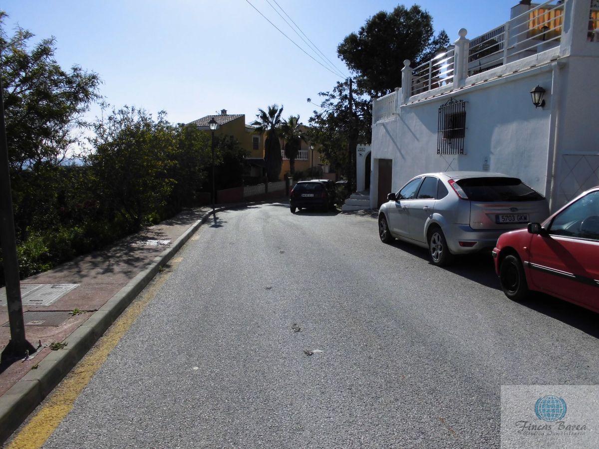 For sale of land in Chilches