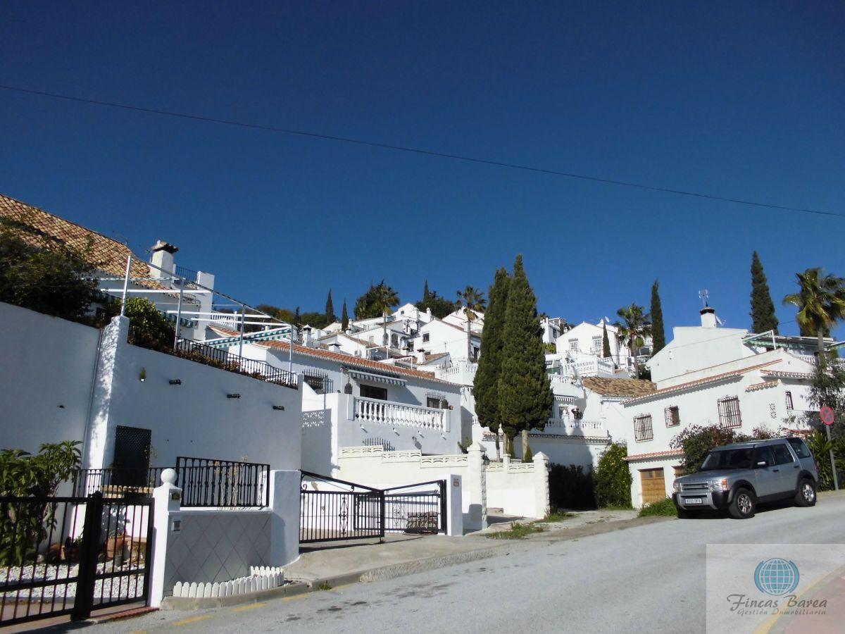 For sale of land in Chilches