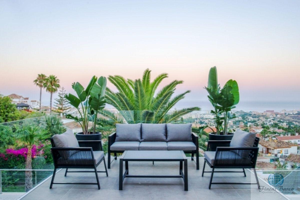 For sale of chalet in Benalmádena Costa