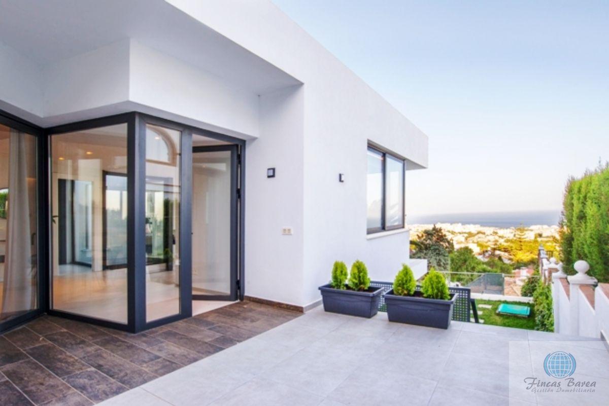 For sale of chalet in Benalmádena Costa
