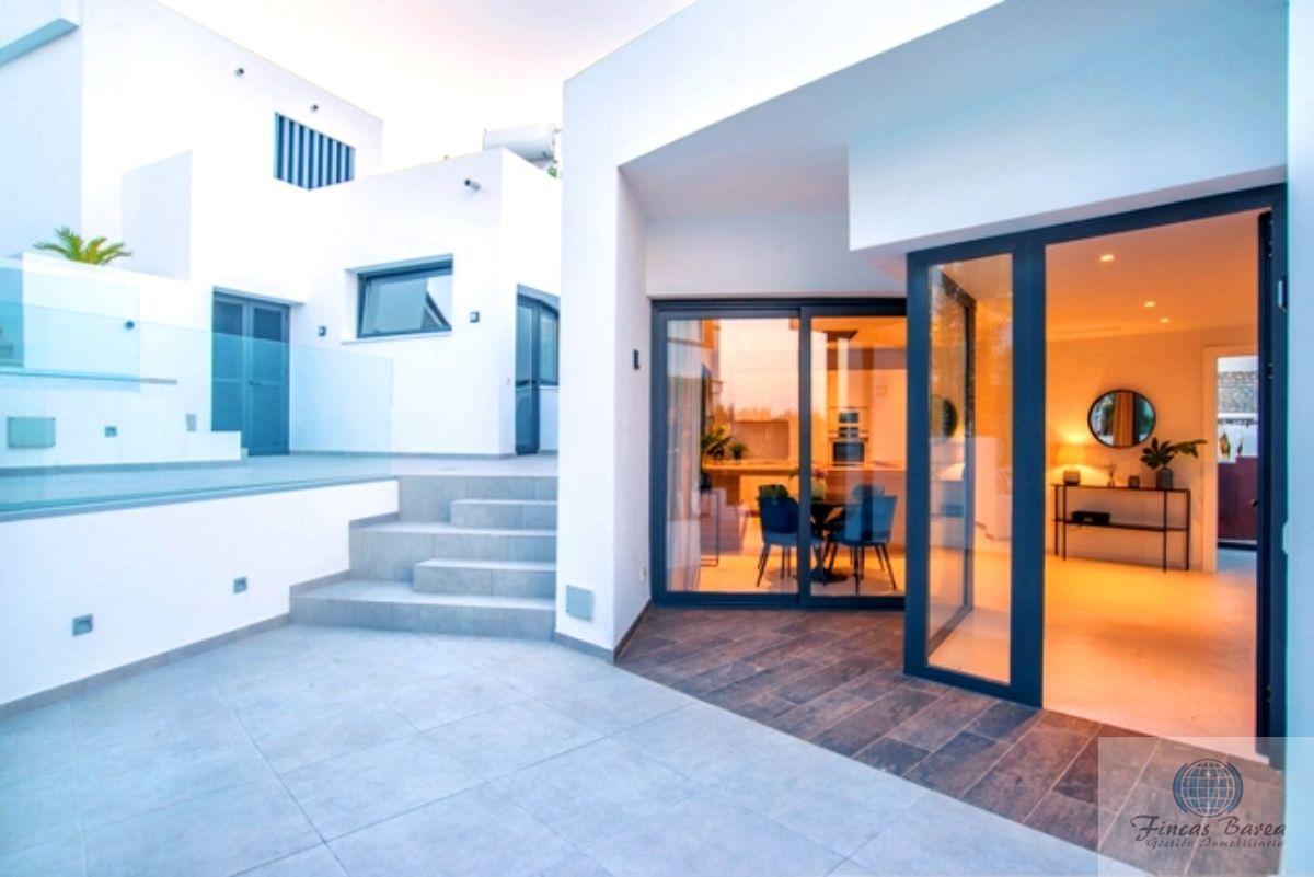 For sale of chalet in Benalmádena Costa