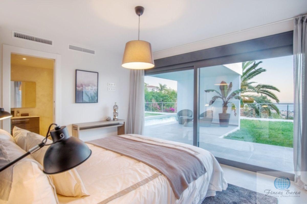 For sale of chalet in Benalmádena Costa