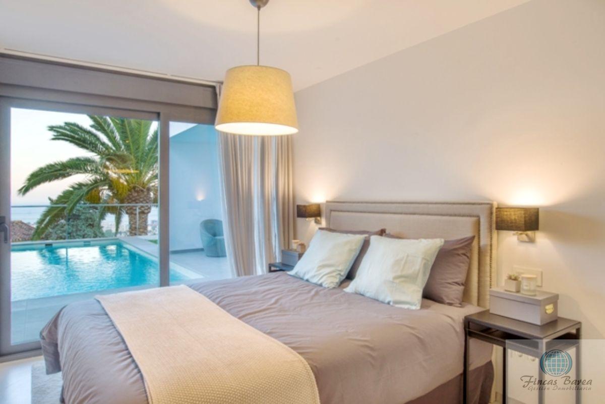For sale of chalet in Benalmádena Costa