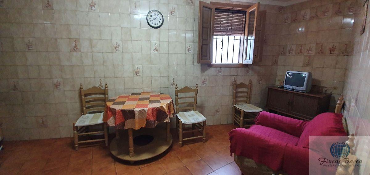 For sale of house in Guaro