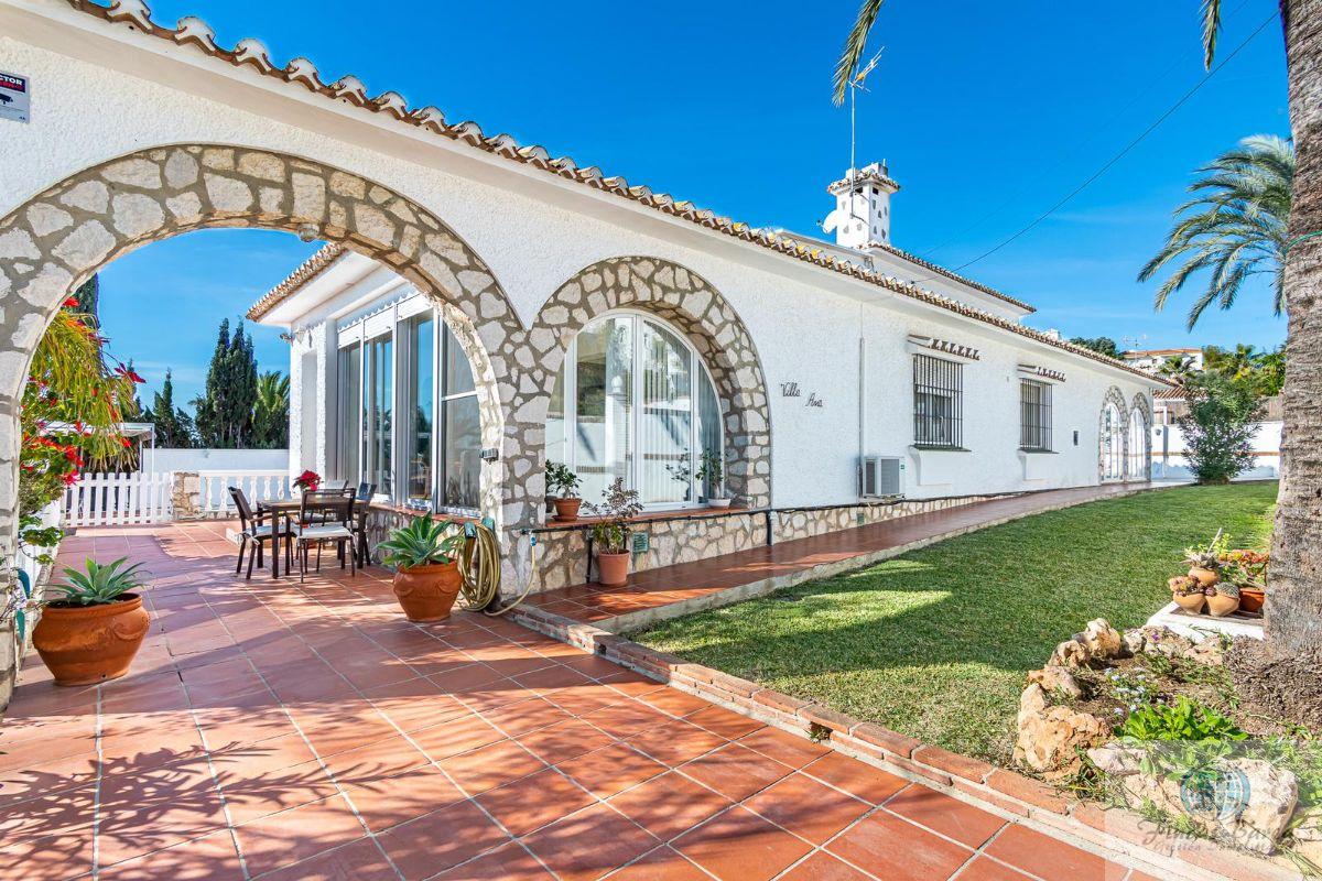 For sale of chalet in Mijas Costa