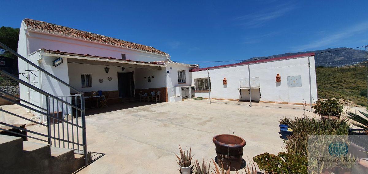 Venta de finca rústica en Mijas Costa