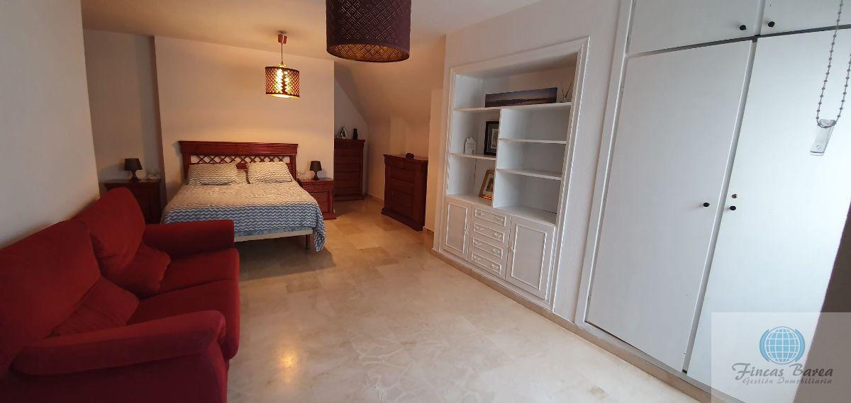 For sale of penthouse in Fuengirola