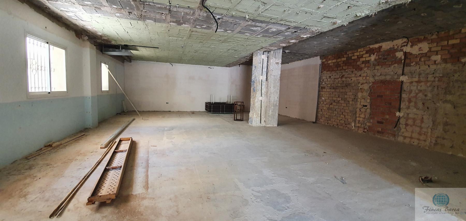 For sale of commercial in Fuengirola