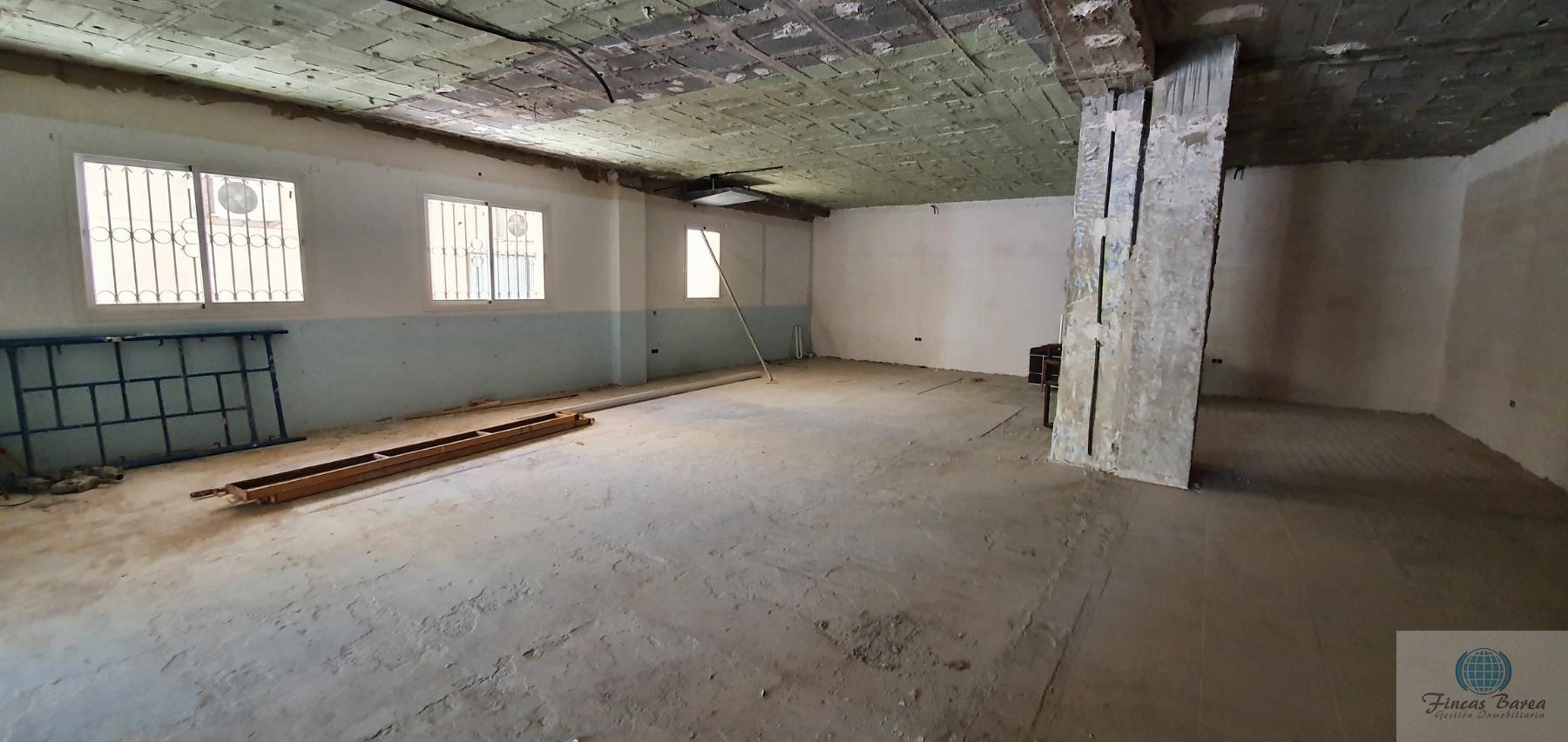 For sale of commercial in Fuengirola