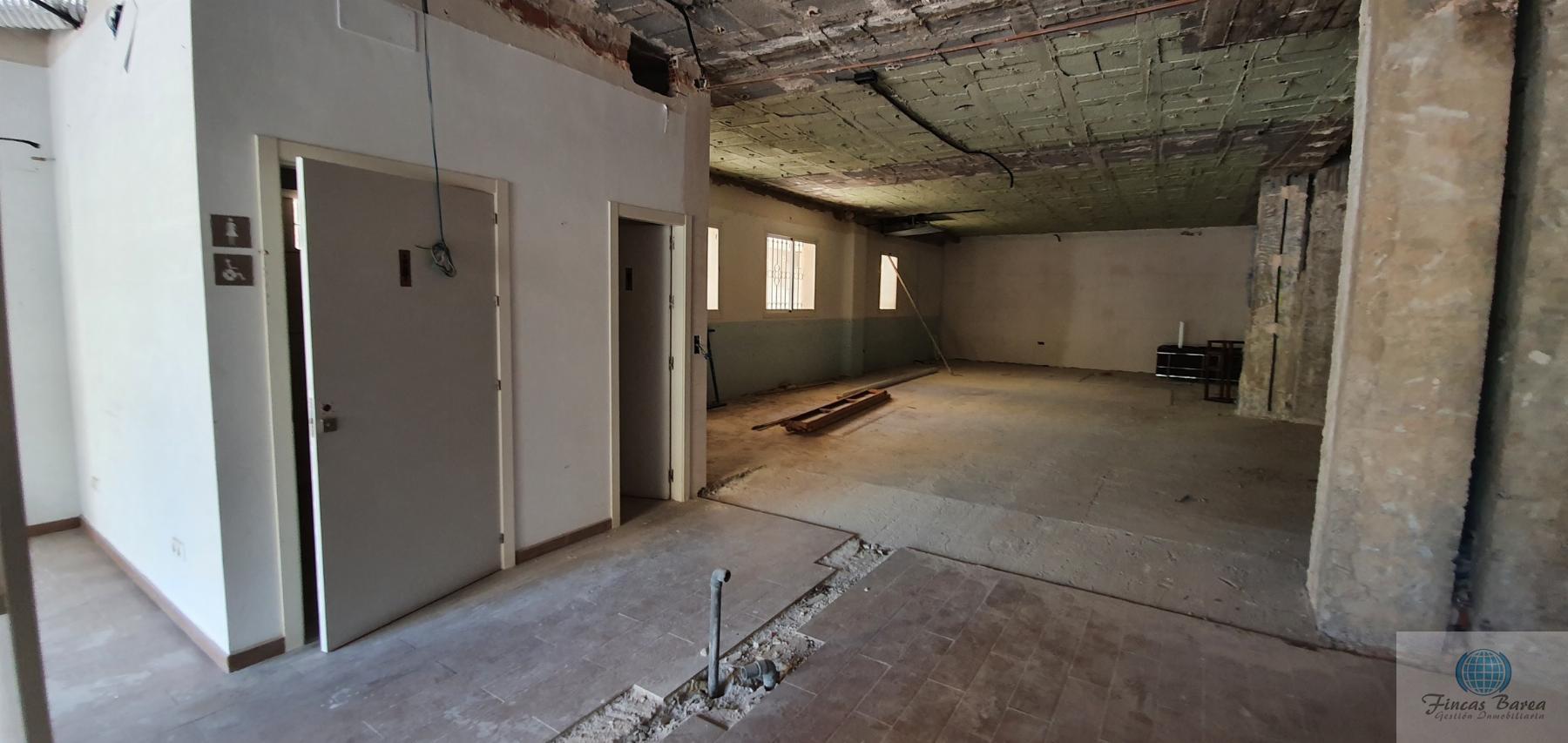 For sale of commercial in Fuengirola