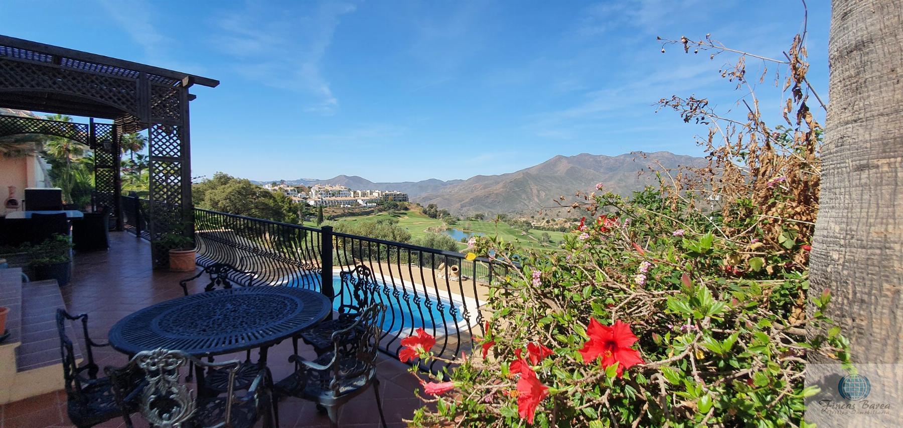For sale of chalet in Alhaurín el Grande