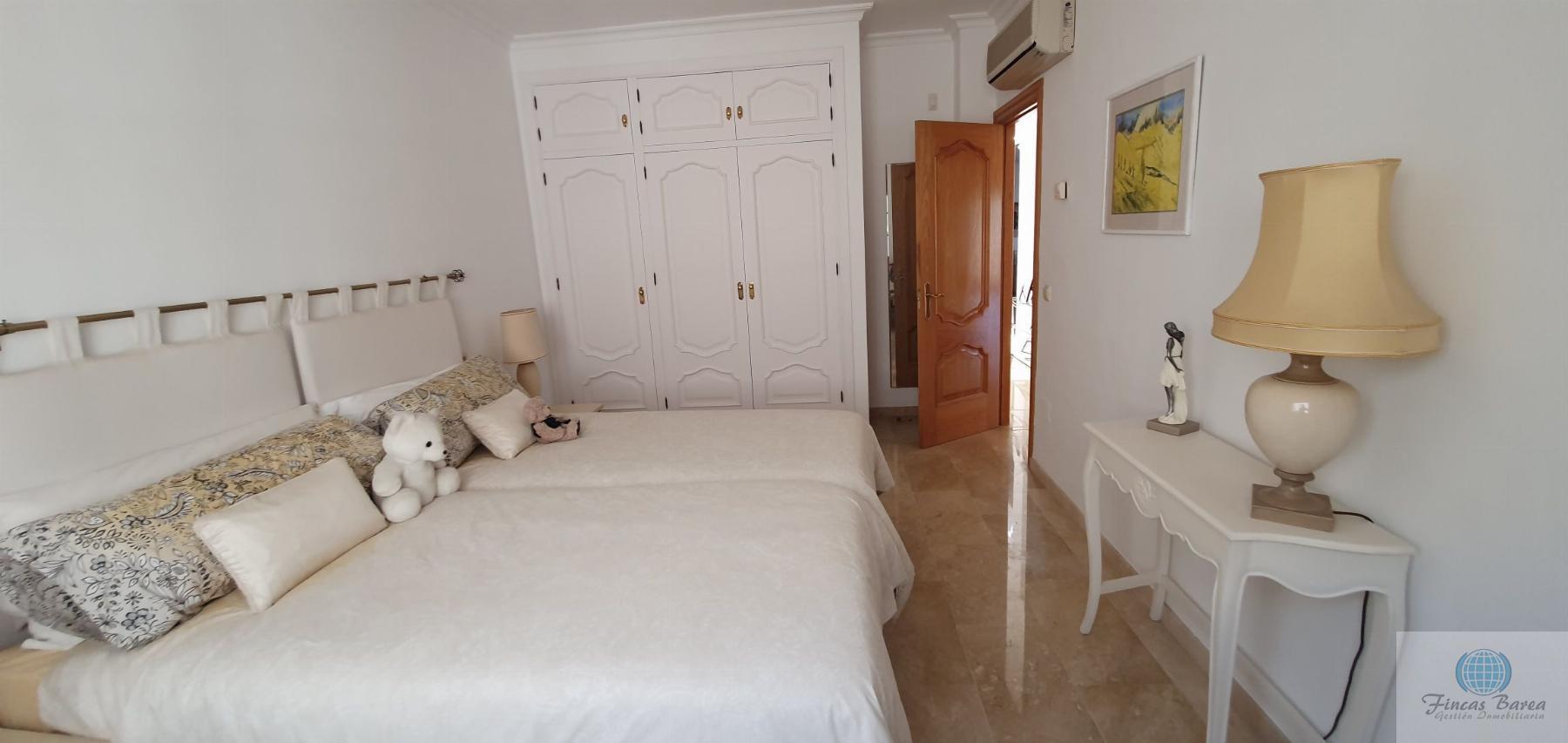 For sale of chalet in Alhaurín el Grande