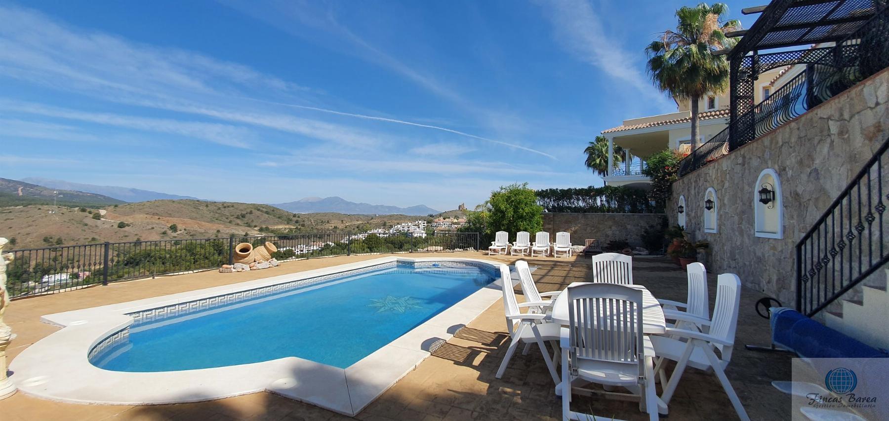 For sale of chalet in Alhaurín el Grande